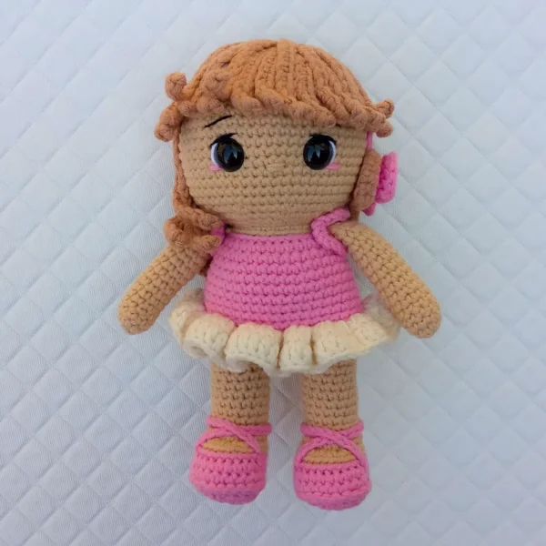 Boneca Amigurumi Bailarina (Mini Mim Criança) - frente