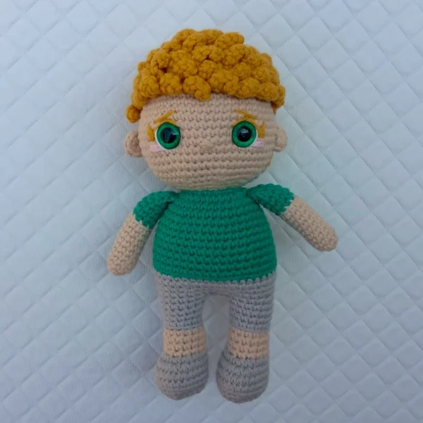 Boneco Amigurumi Dani (Mini Mim Criança)